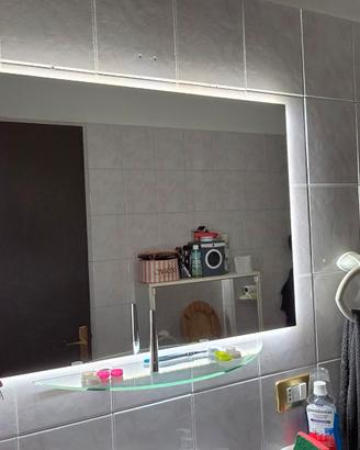 Specchio per ambiente bagno