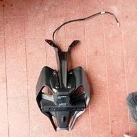 porta targa t max 560  dal 2022 al 2025 originale