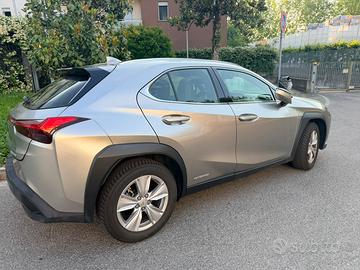 Lexus ux 250 h