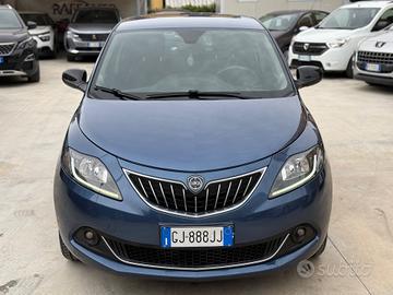 Lancia Ypsilon 1.0 FireFly 5 porte S&S Hybrid Albe