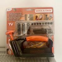 Quick-a-tack attrezzo per fissare quadri ecc.