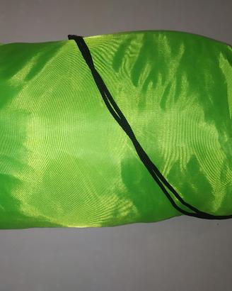 Lettino/divano gonfiabile per mare/campeggio 