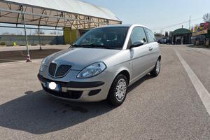 Lancia Ypsilon diesel 1.3 Mjt 75Cv