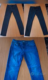 Set / lotto 3 jeans neri e blu skinny Stradivarius