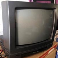 Tv vintage e quadri