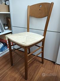 4 Sedie in legno e paglia intrecciata