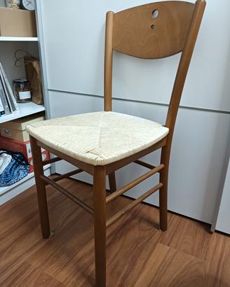 4 Sedie in legno e paglia intrecciata