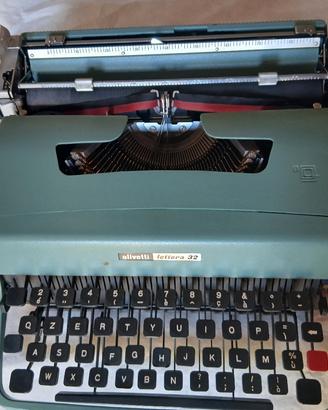 macchina olivetti lettera32 vintage typewriter 
