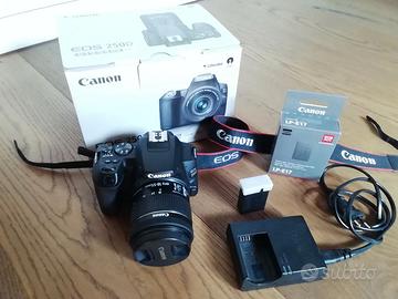 Canon EOS 250D + EF-S 18-55 mm. + seconda batteria
