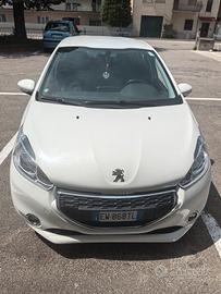 Peugeot 208 2014 active 