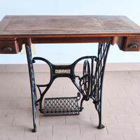 Mobile macchina da cucire Necchi
