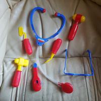 giocattoli da infermiera/e 