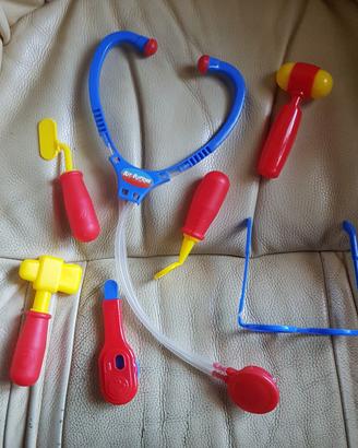 giocattoli da infermiera/e 