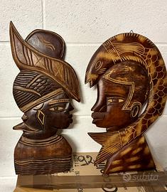 Coppia sculture africane in legno intagliato a man