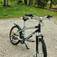 bicicletta MTB bambino taglia 20 
