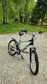 bicicletta MTB bambino taglia 20 