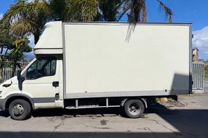 IVECO Daily 35J12  Furgone