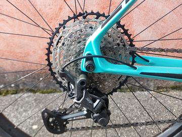 bici MTB Bianchi in carbonio 