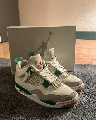 Jordan 4 pine green