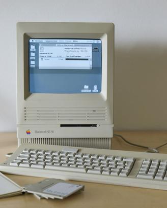Apple Macintosh SE/30 | 8MB RAM | 940MB HDD