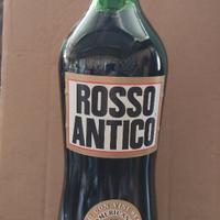 Bottiglia di liquore Rosso Antico