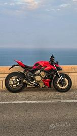 DUCATI Streetfighter V4 MY23 GARANZIA OTTOBRE 2027