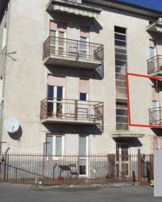 Immobile in asta di 101 m² con 3 locali e box auto