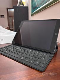 IPad 9 gen 256 gb con Tastiera Apple Smart Keyboar