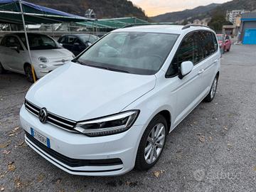 Volkswagen Touran 2.0 TDI 150 CV SCR DSG Executive
