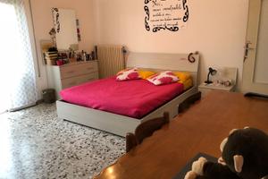 Stanza singola per ragazza a Rimini centro