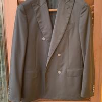 Giacca doppiopetto blu Salvatore Ferragamo.