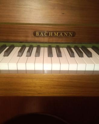Pianoforte verticale