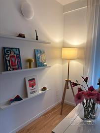 Ikea . Splendida lampada da terra .