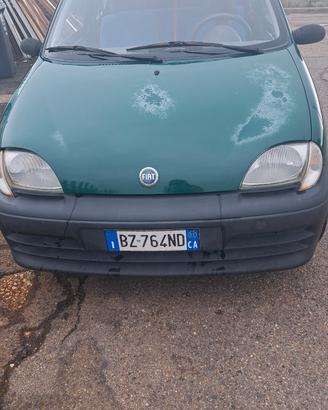 FIAT 600