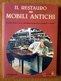 IL RESTAURO DEI MOBILI ANTICHI