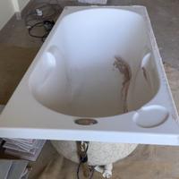 Vasca jacuzzi no idromassaggio