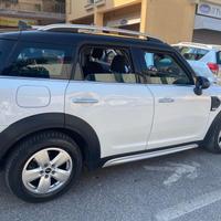 MINI Countryman Cooper D 150CV Automatica