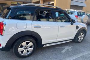 MINI Countryman Cooper D 150CV Automatica