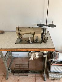 Macchina da cucire industriale