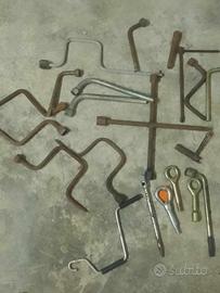 LOTTO CHIAVI SMONTAGOMME ,CHIAVE A CROCE