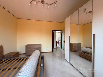 Stanza in appartamento di 60 m² a Milano