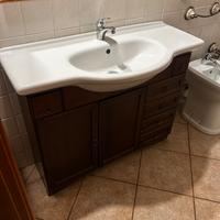 Lavabo con mobile bagno