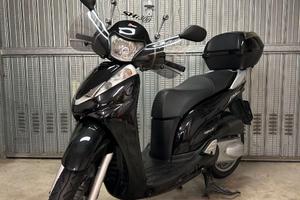 HONDA SH300