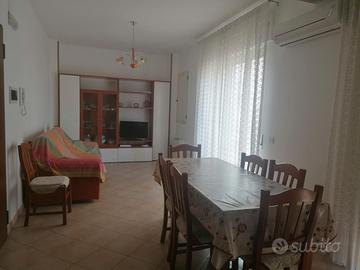 605441 Trilocale in Centro a Cirò Marina