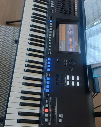 tastiera Yamaha Genos