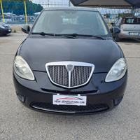 Lancia Ypsilon 1.3 MJT 75 CV Platino