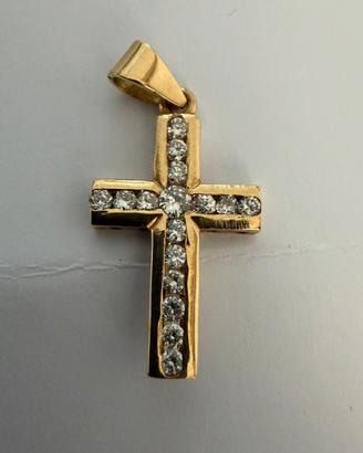 Croce in oro e diamanti