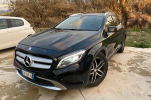 MERCEDES GLA 200D AUTOMATICA KM CERTIFICATI