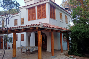 Villa mediterranea a 100 mt.dal mare