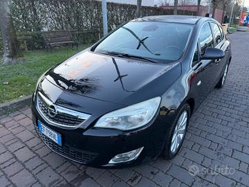 Opel Astra 1.7 diesel 2011 NEOPATENTATI